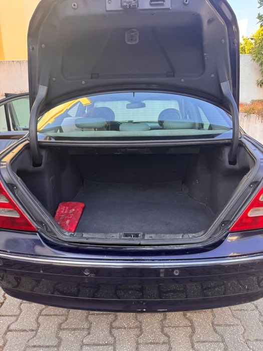 Mercedes-Benz C 270 CDI Elegance | 2002 | 279.458km | Manual | 170 cv