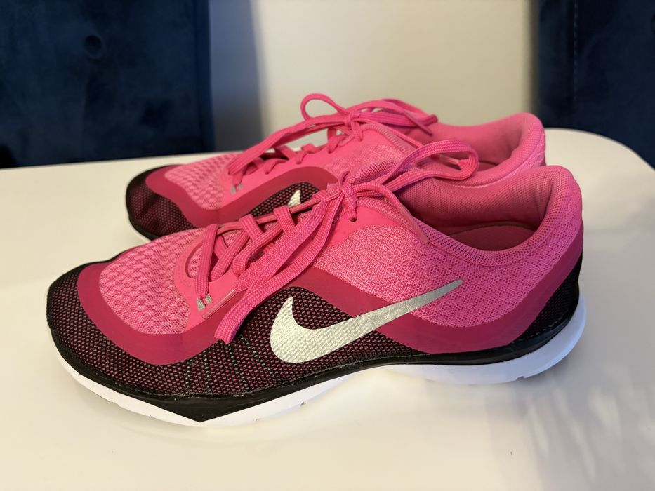 Buty sportowe damskie Nike polecam!!!