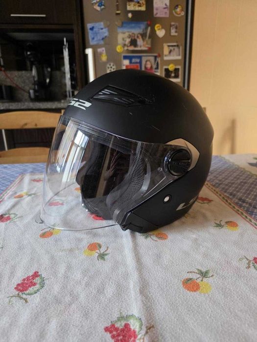 Honda CB125F - Carta de Condução A1 - Oferta de capacete