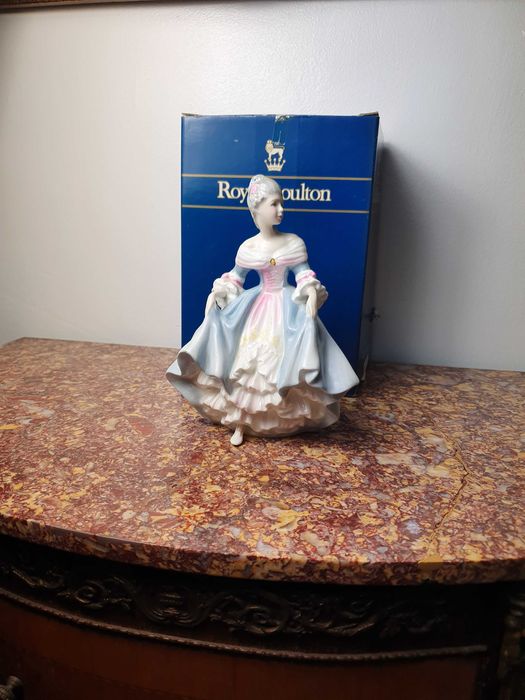 Figurka angielska porcelana Royal Doulton "SOUTHERN BELLE" HN2425 21cm