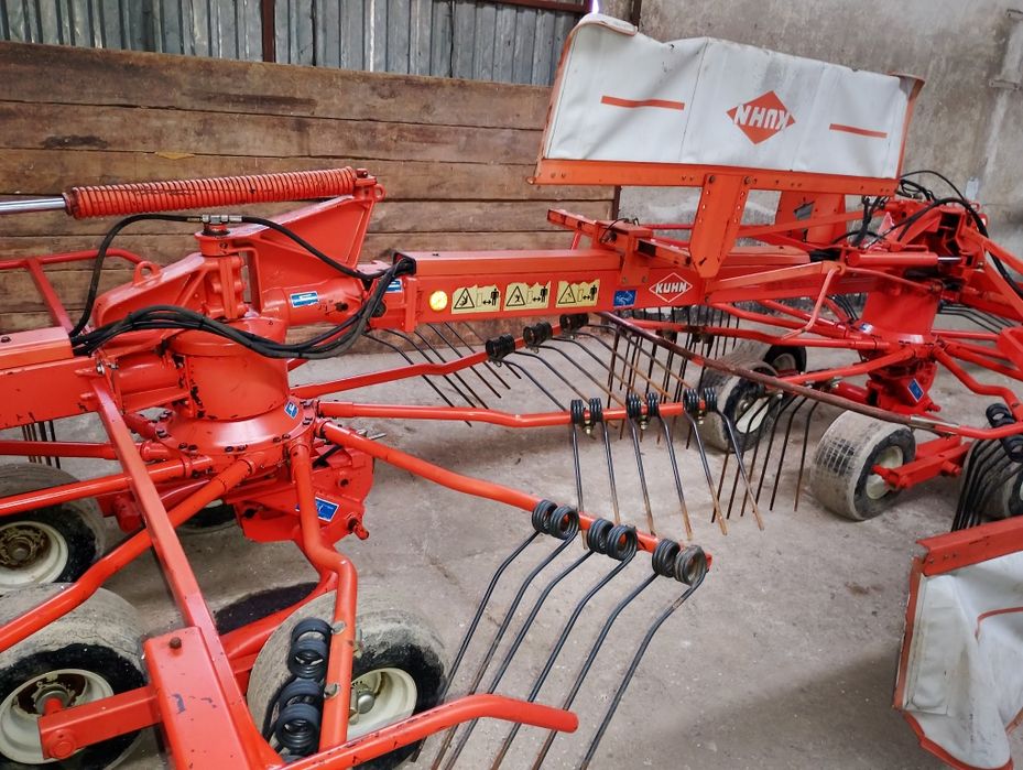 Zgrabiarka Kuhn ga 6002