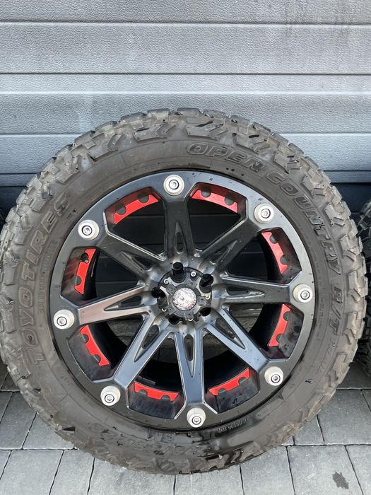 Felgi z oponami dodge durango