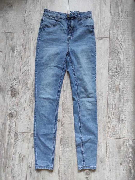 Damskie spodnie jeansowe