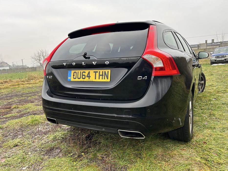 Volvo V60 D4 Anglik