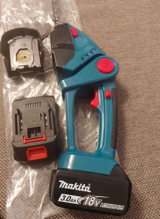 Nożyce akumulatorowe na baterie Makita