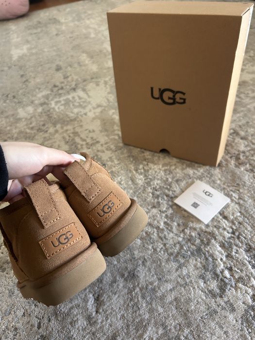 Жіночі уггі UGG Classic Ultra Mini — zdjęcie 3