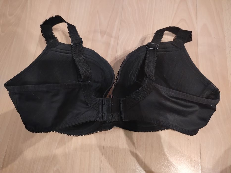 Ładny Duży Biustonosz markowy FREYA usztywniany F 80 stan idealny