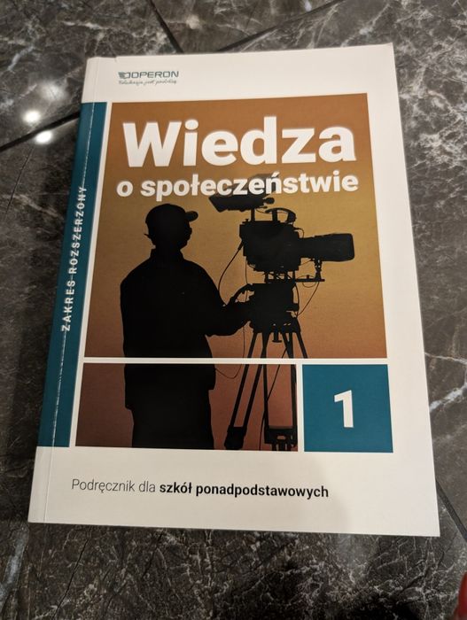 Podręcznik Wiedza o społeczeństwie 1