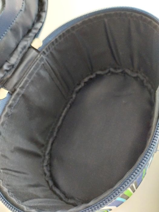 Kuferk kosmetyczka w paski