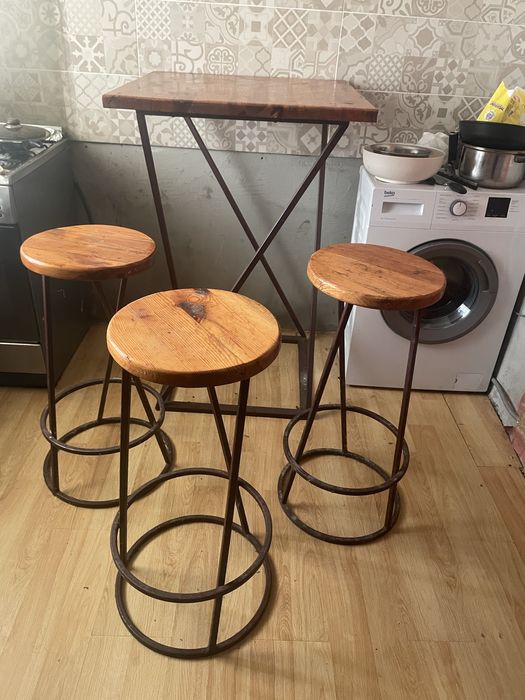 Барна с тойка и 3 стула
