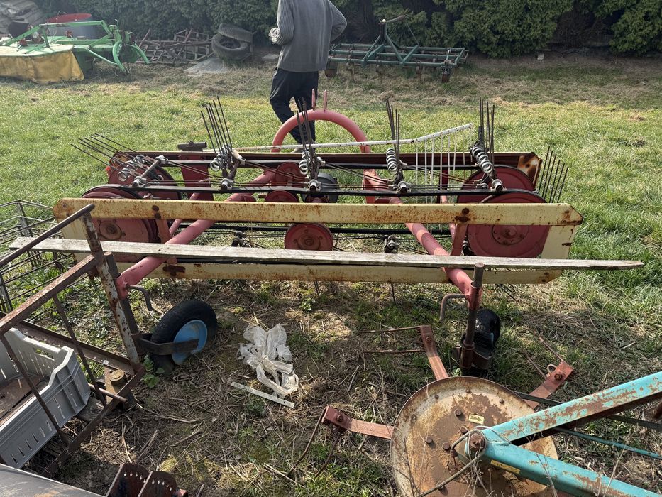 Grabiarko przewracarka taśmowa