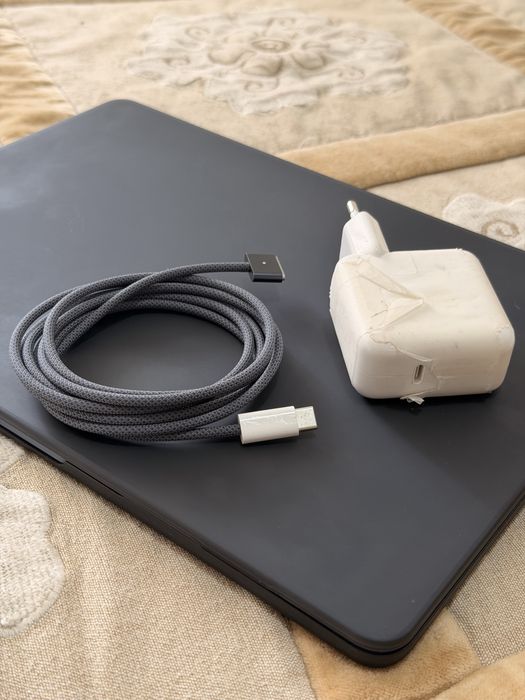 Apple Macbook air M3 256gb