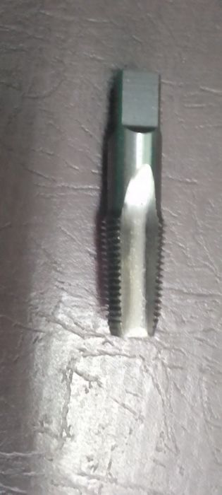 Продаю метчик коническии W19,2