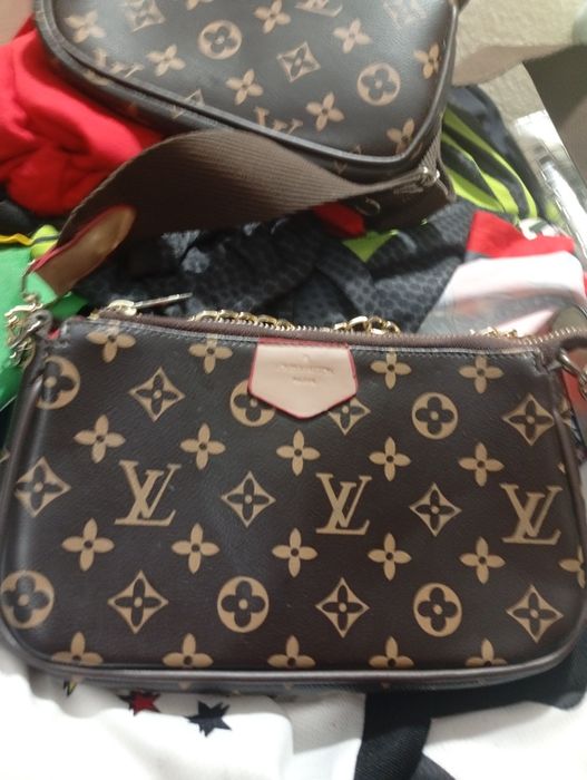 Conjunto de  4malas em bom estado