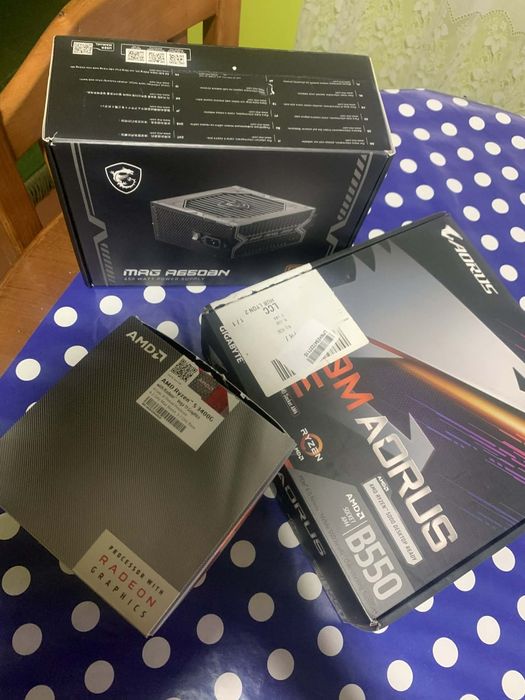 Vendo pc gamer completo torre monitor teclado rato gamer