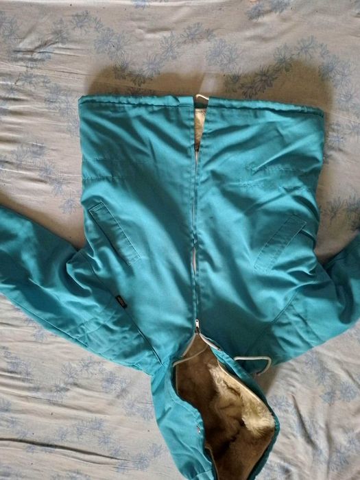 Куртка дуже тепла , 104 розмір