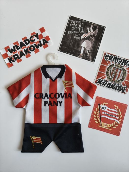 Gadżety piłkarskie klubu piłkarskiego KS Cracovia