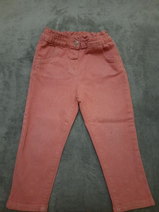 Джинсові штани на дівчинку