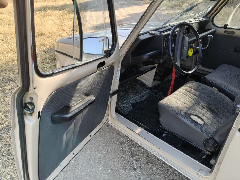 Renault 4 — fotografia 11