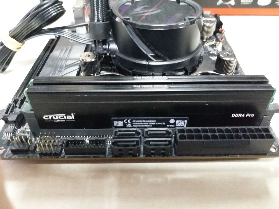 ASRock B550M itx/ac/Ryzen 7 5700x/DDR4 32Gb/Asus Strix LC II 120 ARGB