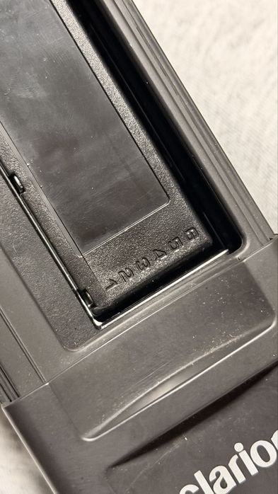 Genuine Peugeot 6 disc cd player