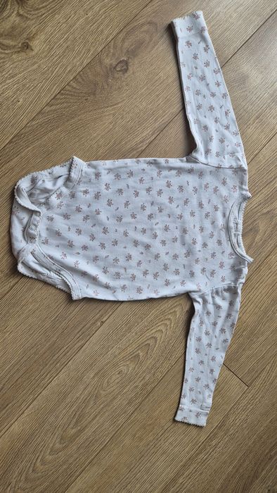 Body białe w kwiatuszki Newbie roz. 86