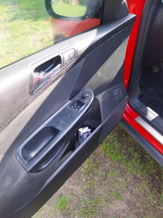 Пасат б 6 універсал повний привід фарба раптор гаражне зберігання