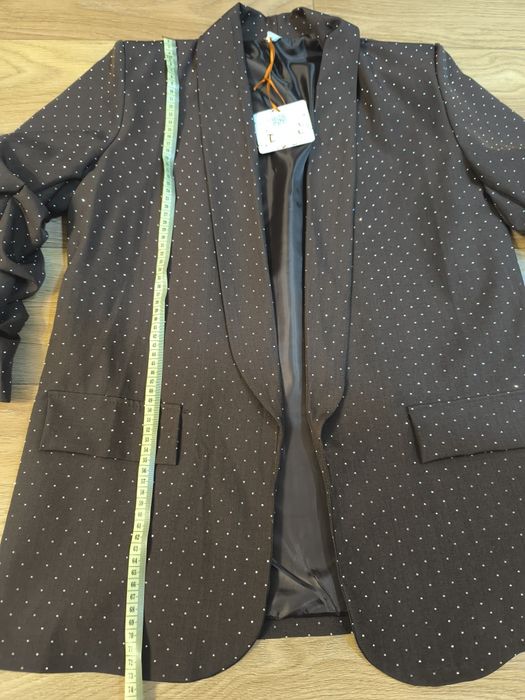 Nowy elegancki żakiet z cyrkoniami