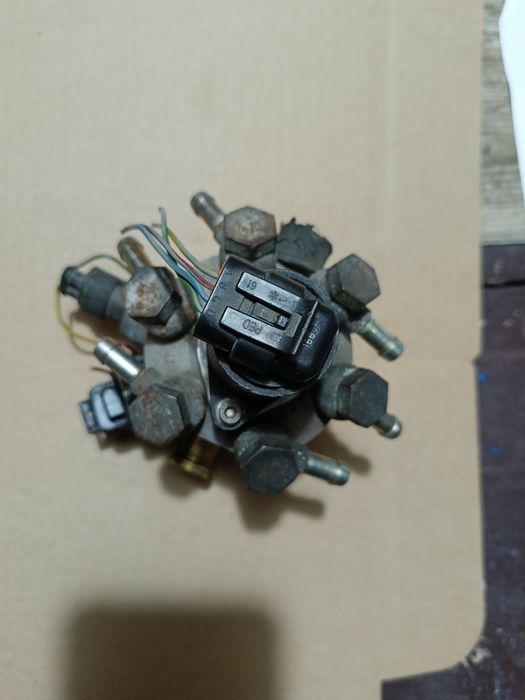 Rozdzielacz gazu Necam Koltec 6 cylindrów