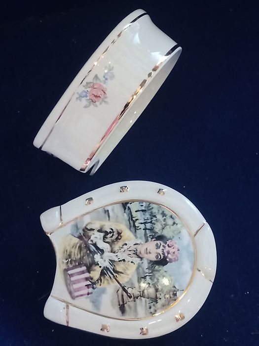 Caixa guarda jóias formato ferradura