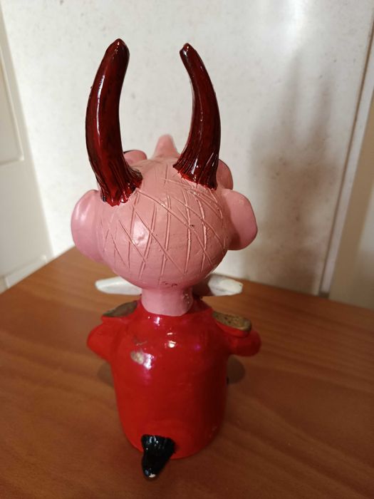 Diabo Vermelho com laço branco. Autor desconhecido