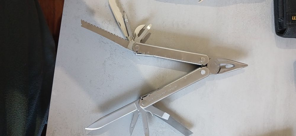 Alicate Leatherman Core