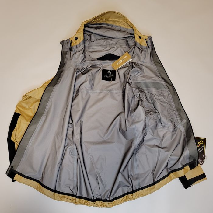 Куртка/ветровка/дождевик Adidas Terex Techrock Light GORE-TEX