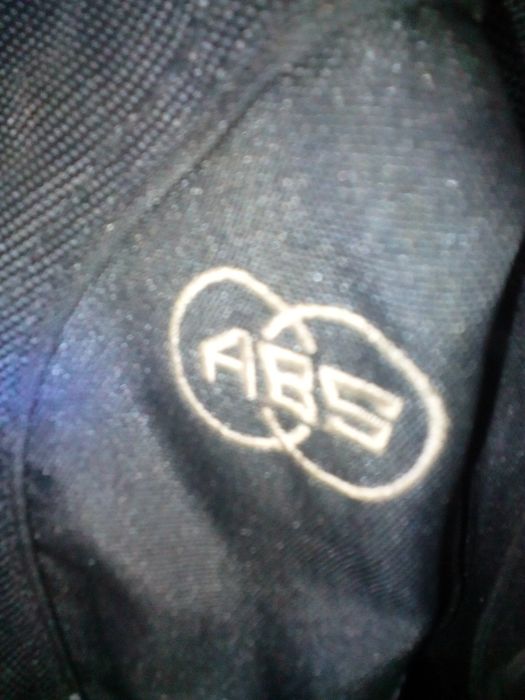 Vendo  3casacos de motard ,20eur.