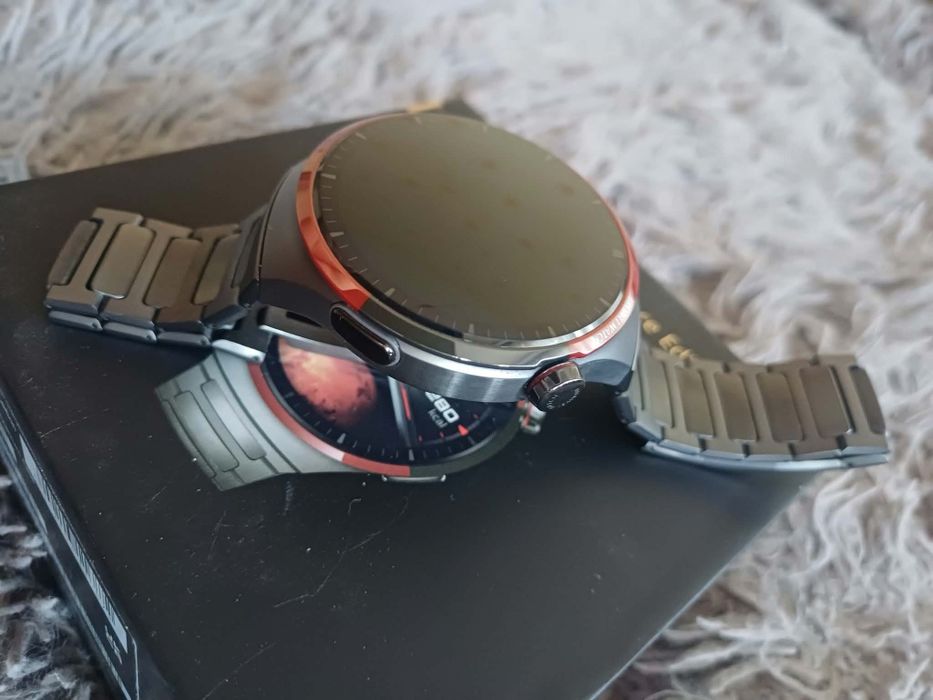 Huawei watch 4 pro space edition