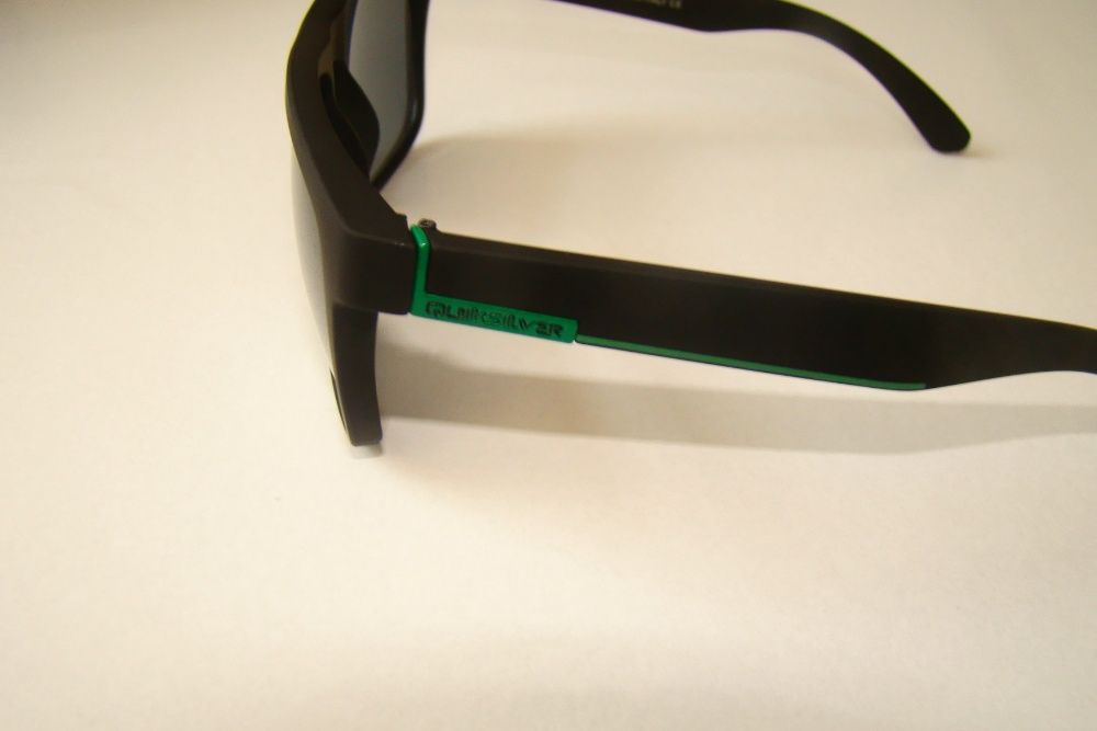 Okulary przeciwsłoneczne QUICKSILVER UV 400 czarne z czarnymi szkłami