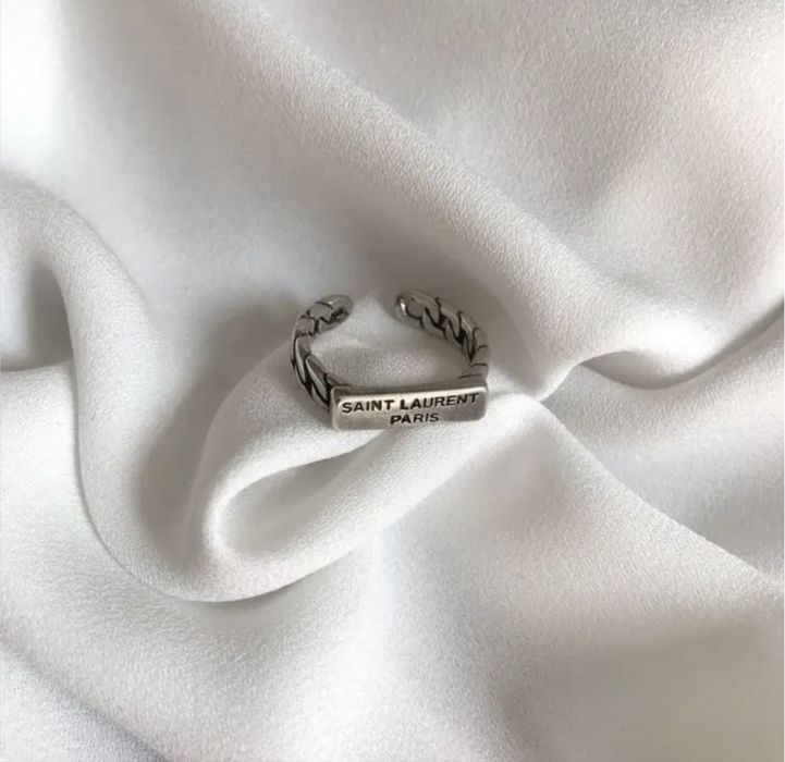 Каблучка Saint Laurent  Paris