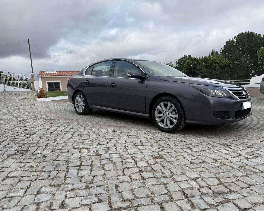 Renault Latitude 2.0 DCI