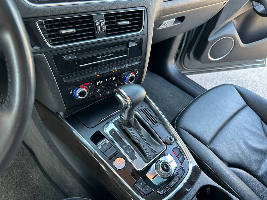 Продам Audi Q5 3.0дізель