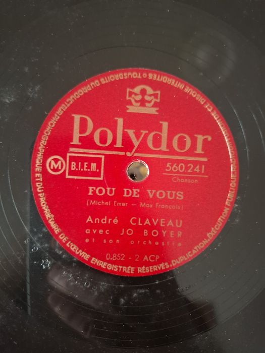 Album com 12 discos 78 rpm dos anos 50