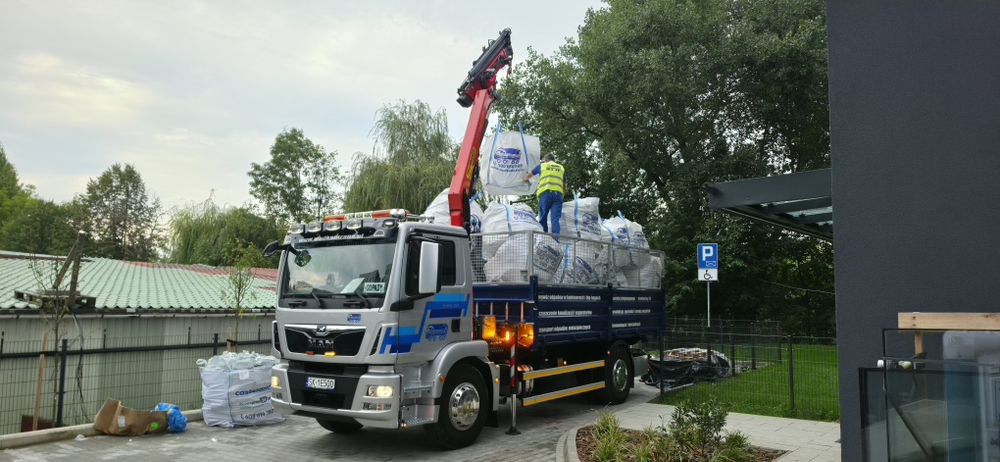 BIG-BAG worek kontener wywóz gruzu odpady budowlane śmieci meble folia