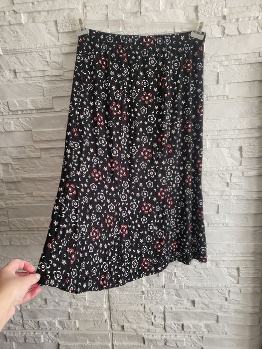 Spódnica zwiewna  delikatna  z nadrukiem styl vintage