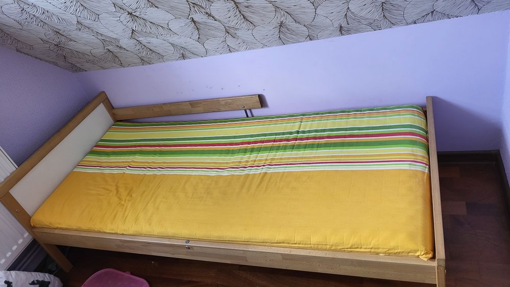 Drewniane łóżko ikea 76x165 + materac