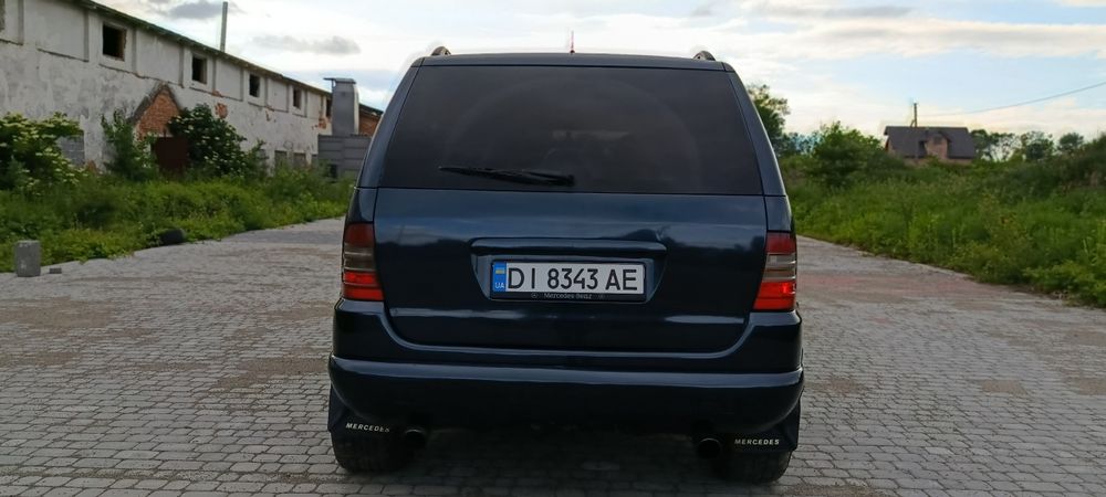 Продам Mercedes Benz ML163