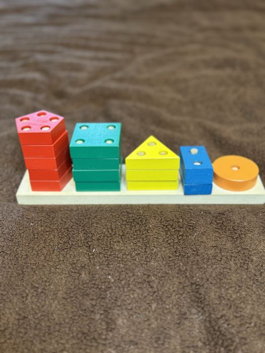 Сортувальник іграшка деревʼяна та подарунок