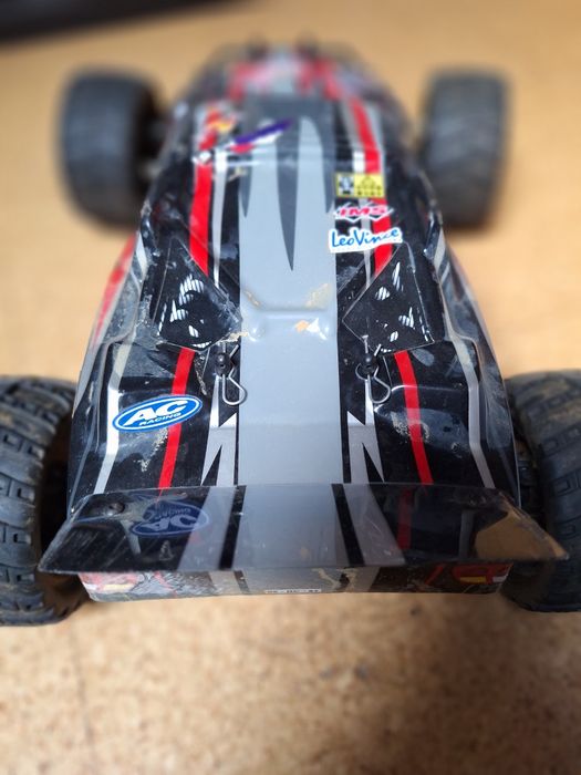 Carro eletrico 1/10