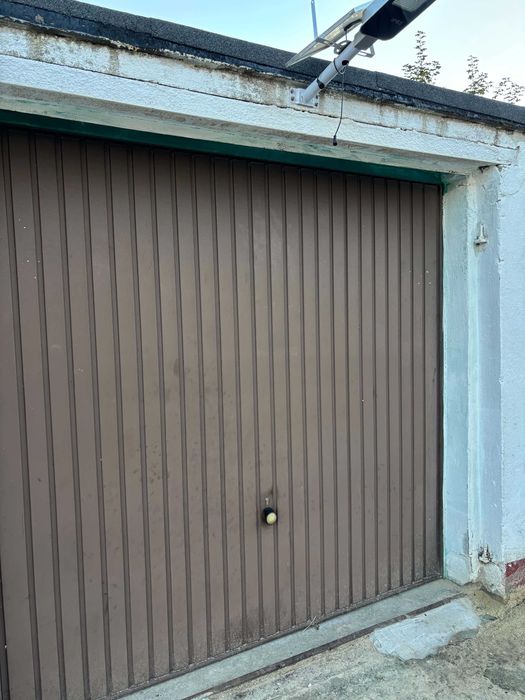 Garaż z kanałem do wynajęcia – 19 m² | Bielawa