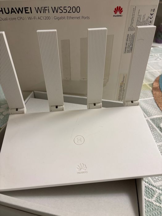 Роутер HUAWEI WiFi WS5200
