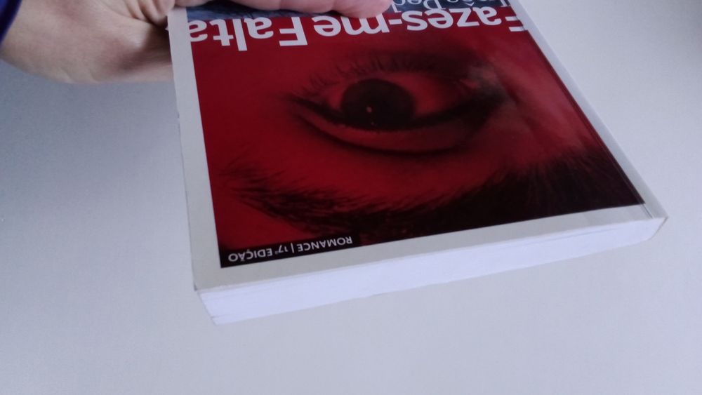 Livro "Fazes-me Falta" de Inês Pedrosa