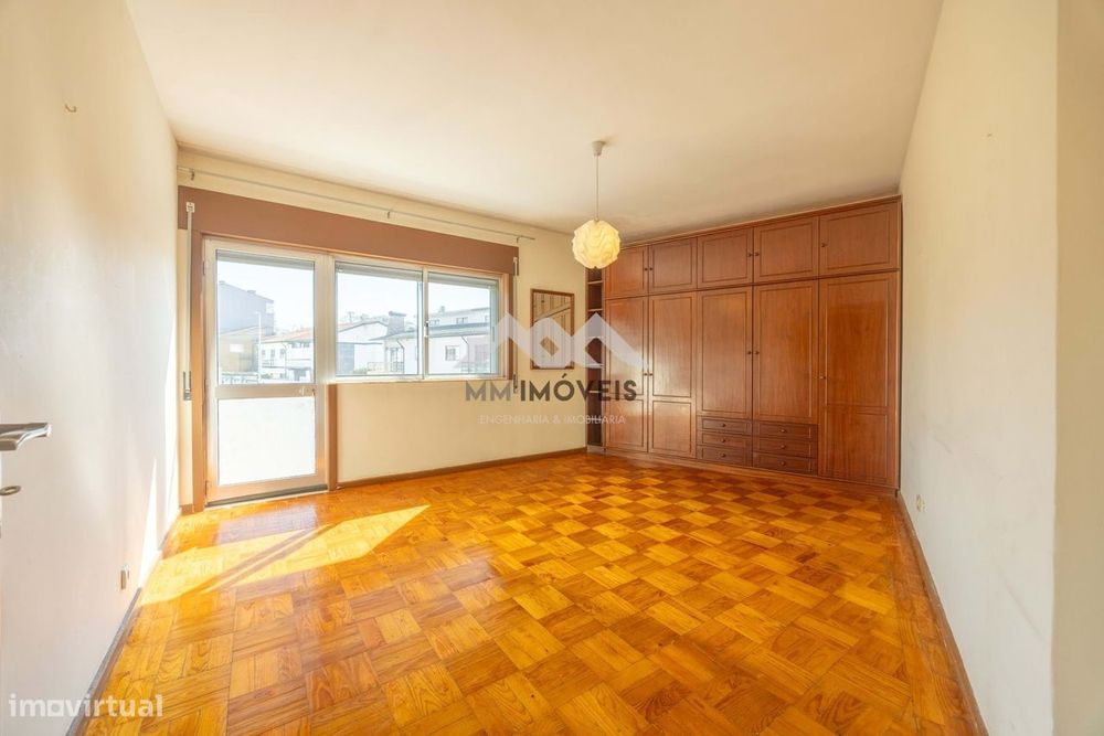 Imóvel Único: Habitação + Espaço Comercial | Excelente Oportunidade de
